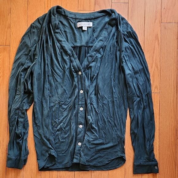 Amour Vert Tops - Amour Fert Forest Green Blouse- Women's Size Small